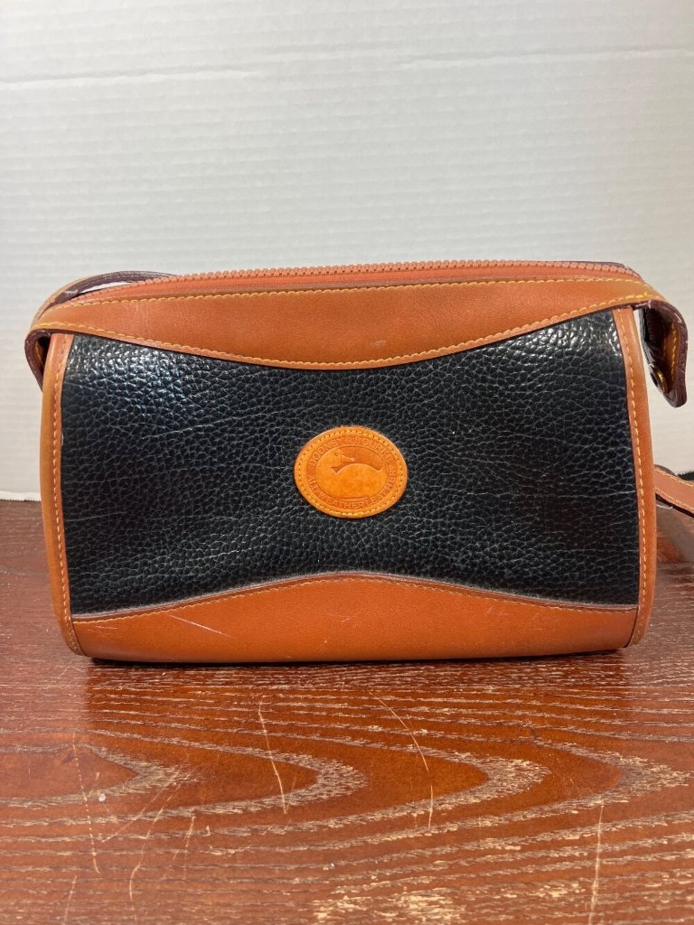 Vintage Dooney & Bourke All Weather Leather Black And Brown Crossbody Bag M3